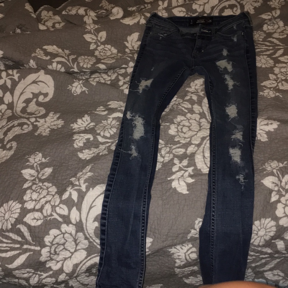 Stretchy and fitting jeans.